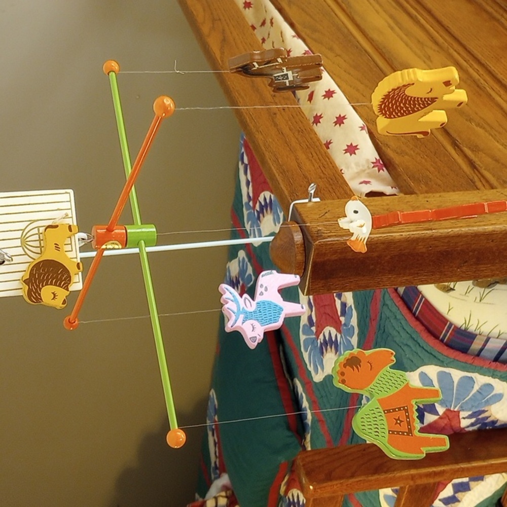 Vintage Baby Bed Mobile for Babies With Music Box - Picture 9 of 12